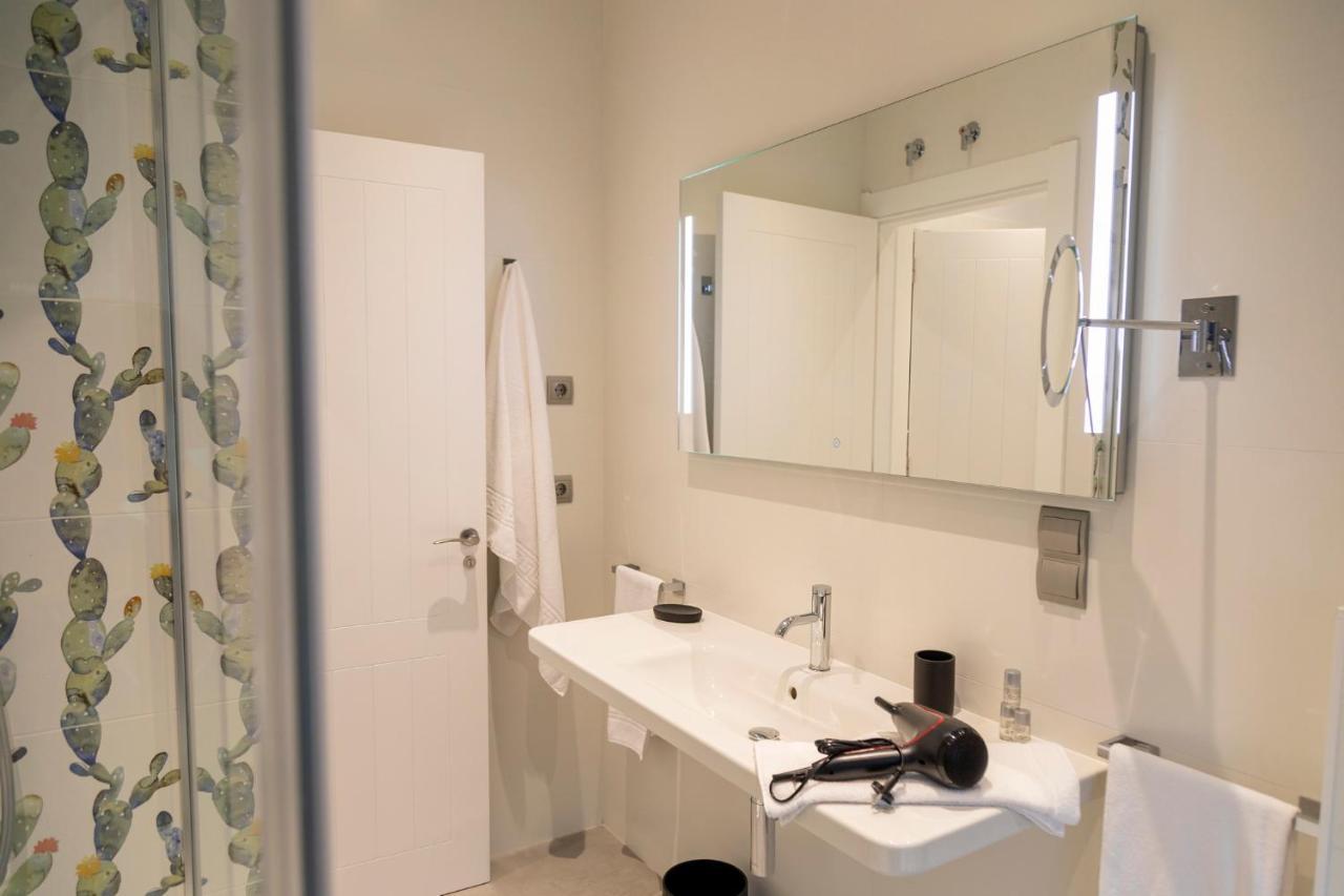 La Playa Suites Suances Eksteriør billede